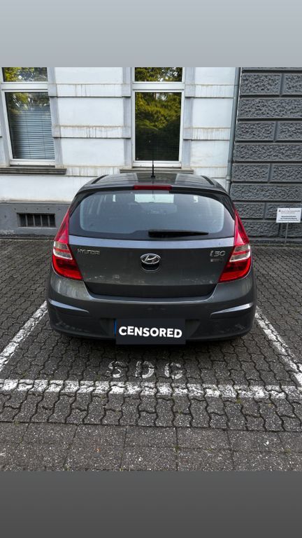 i30
