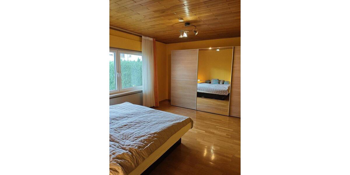 Einfamilienhaus Neuwied Heimbach-Weis - 5 Zimmer, 158 m&sup2;, 1.600&euro; | Angebot:26845448