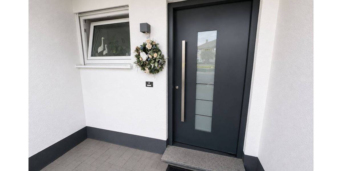 Reihenmittelhaus Goddert - 4 Zimmer, 107 m&sup2;, 960&euro; | Angebot:26858862