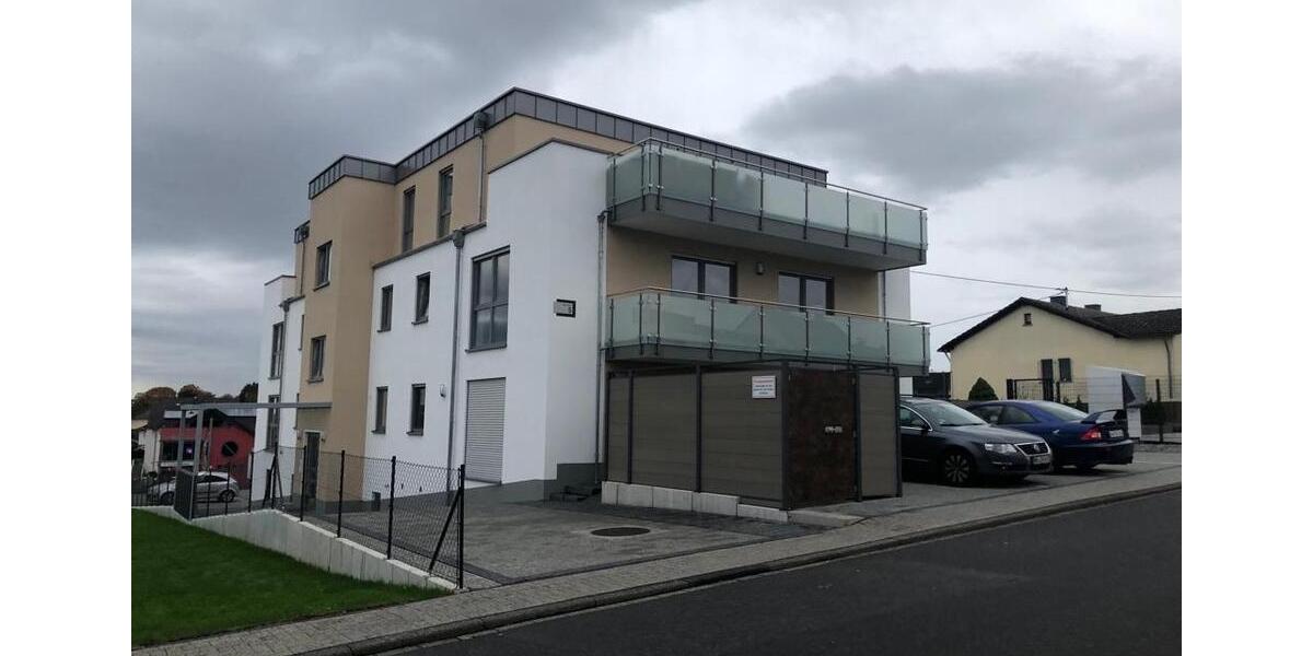 Etagenwohnung Nentershausen - 3 Zimmer, 124 m&sup2;, 1.200&euro; | Angebot:26403600