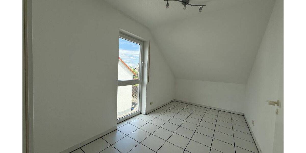 Doppelhaushälfte Montabaur Eschelbach - 4 Zimmer, 102 m&sup2;, 890&euro; | Angebot:26843887