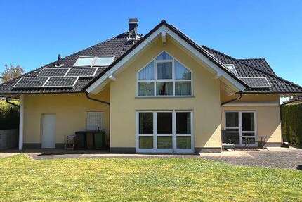 Haus Montabaur - 4 Zimmer, 200 m&sup2;, 799.000&euro; | Angebot:26628775
