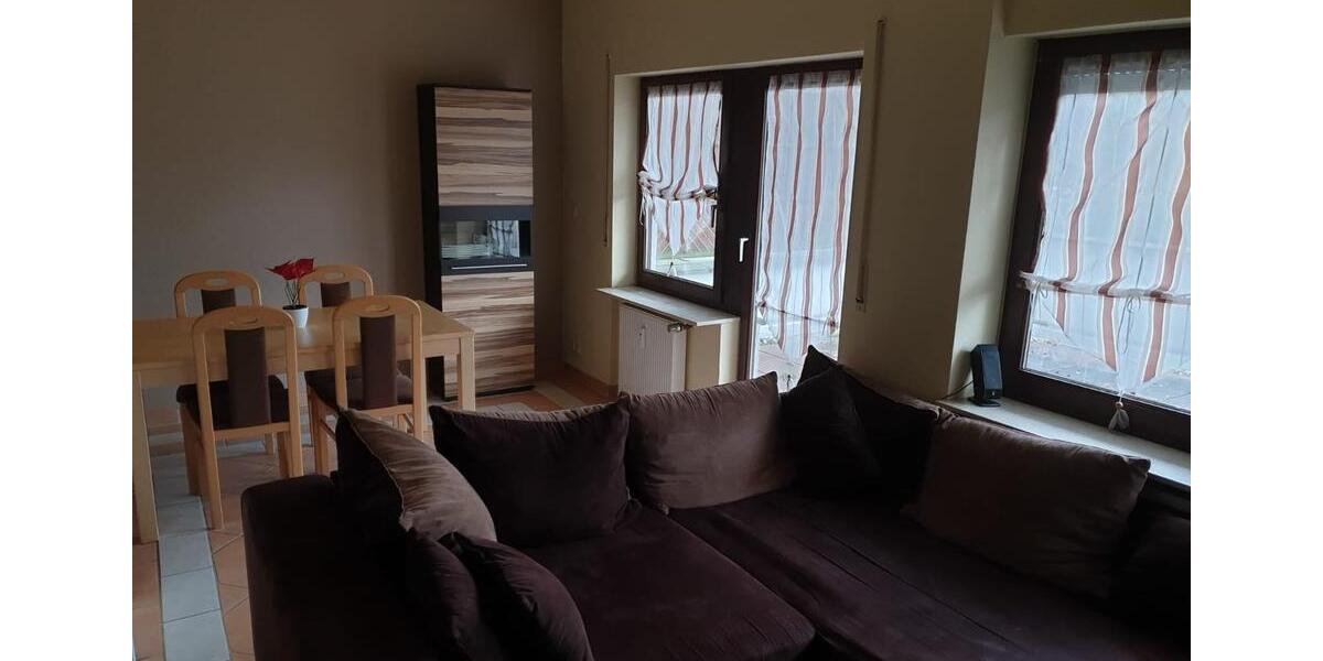 Von Privat ! 2-Zimmer Wohnung mit großer Terrasse + überd. Stellp 2 zimmer