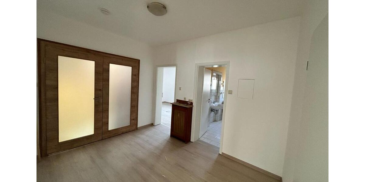 Erdgeschoßwohnung Mayen - 2 Zimmer, 95 m&sup2;, 745&euro; | Angebot:25787779