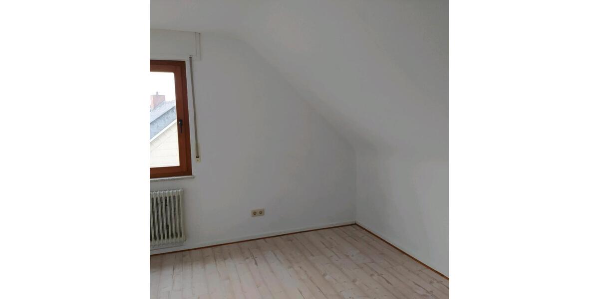 Einfamilienhaus Schönborn - 5 Zimmer, 130 m&sup2;, 800&euro; | Angebot:25099249