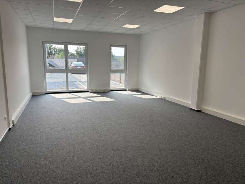 Büro in Nastätten 3.409 € 340.81 m²