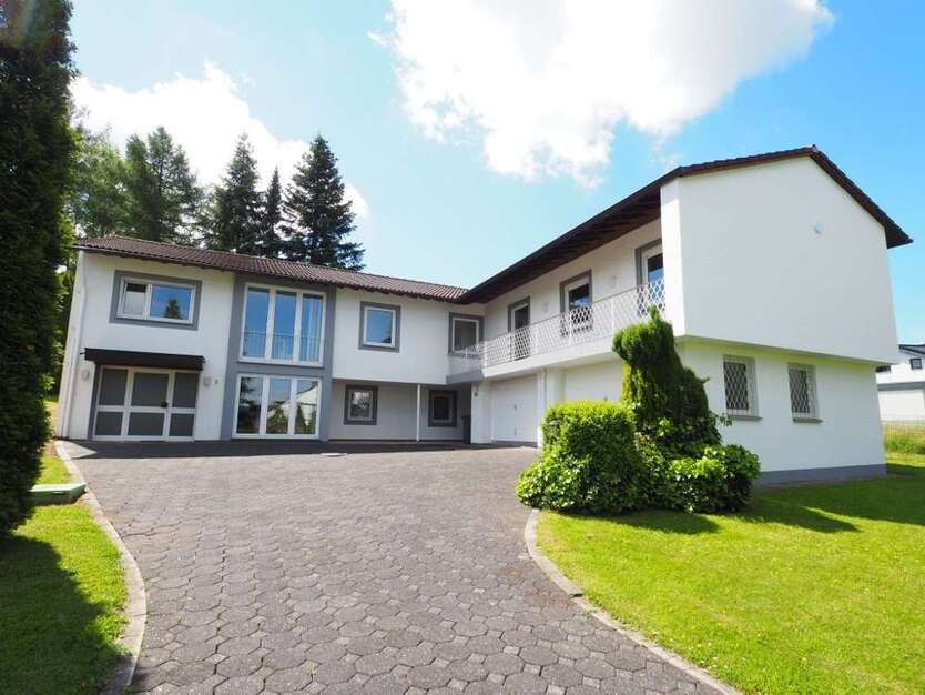 Haus zum Kaufen in Ransbach-Baumbach 550.000 € 245 m²