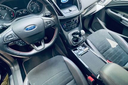 Ford Kuga 115.000 km 12.900 &euro; Maxsain 56244