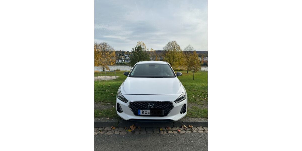 Hyundai i30 118.000 km 10.490 € Koblenz 56068