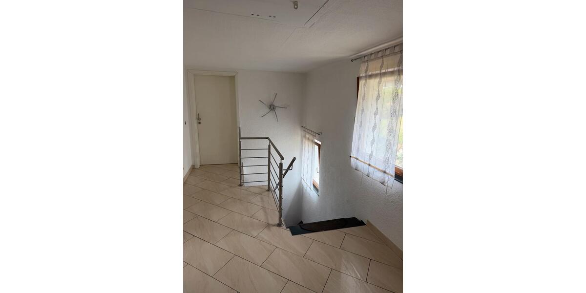 Einfamilienhaus Ötzingen - 7 Zimmer, 211 m&sup2;, 365.000&euro; | Angebot:27258591