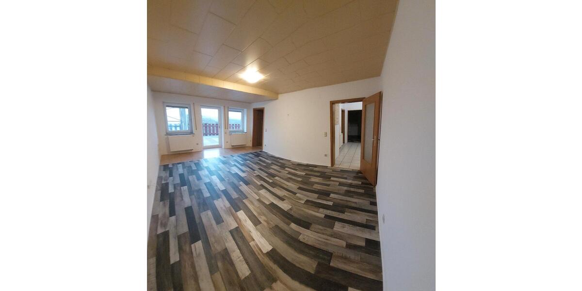 Gemütliche 2-Zimmer-Wohnung mit großem Balkon und Kaminofen in 2 zimmer