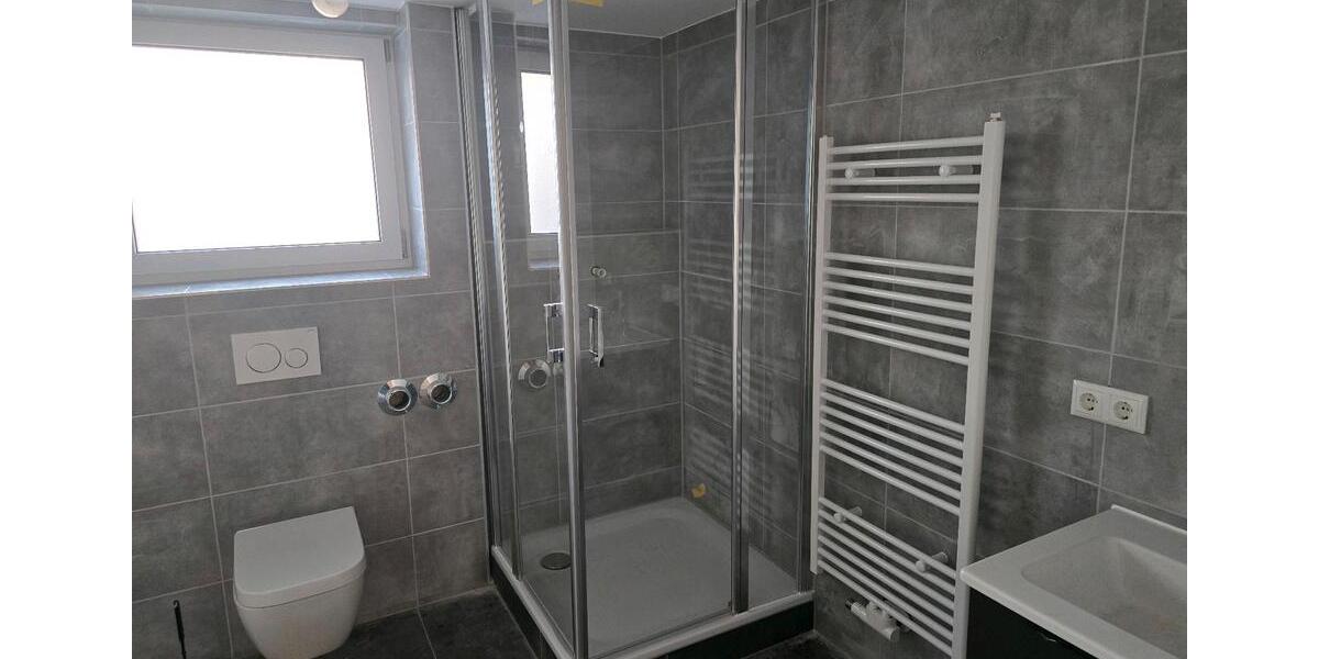 Dachgeschoßwohnung Nentershausen - 4 Zimmer, 120 m&sup2;, 1.200&euro; | Angebot:25142526