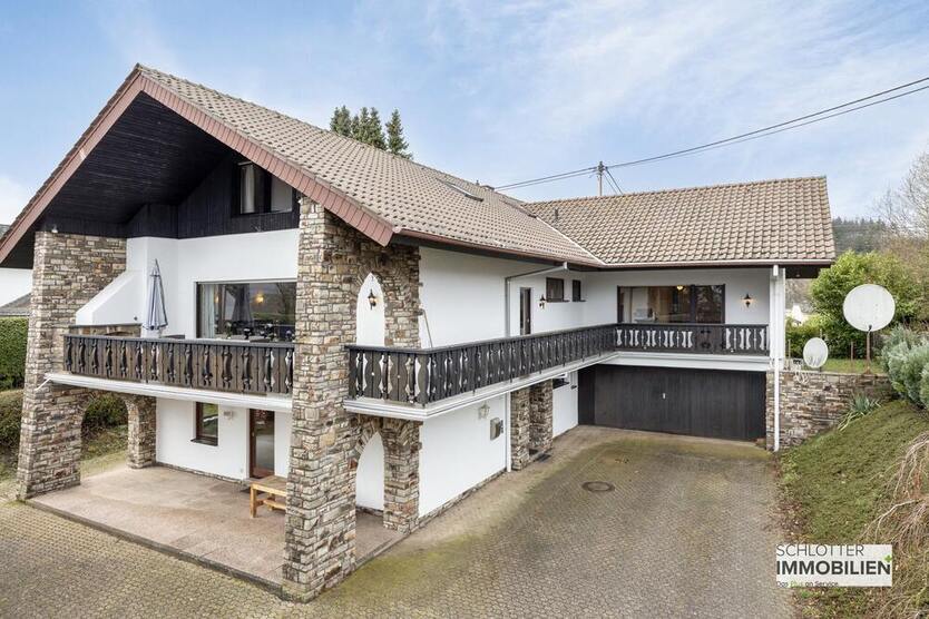 Repräsentatives Einfamilienhaus mit großem Garten 6 zimmer