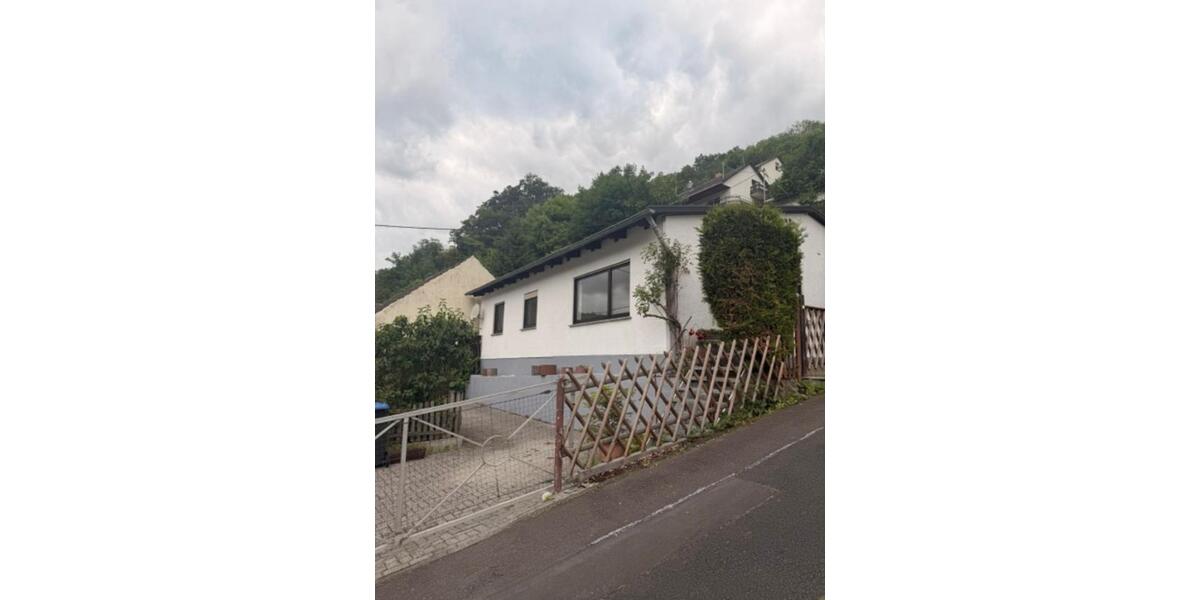 Bungalow Singhofen - 4 Zimmer, 120 m&sup2;, 219.000&euro; | Angebot:27054186