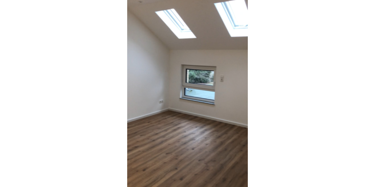 Etagenwohnung Neuwied - 4 Zimmer, 99 m&sup2;, 1.090&euro; | Angebot:24616336