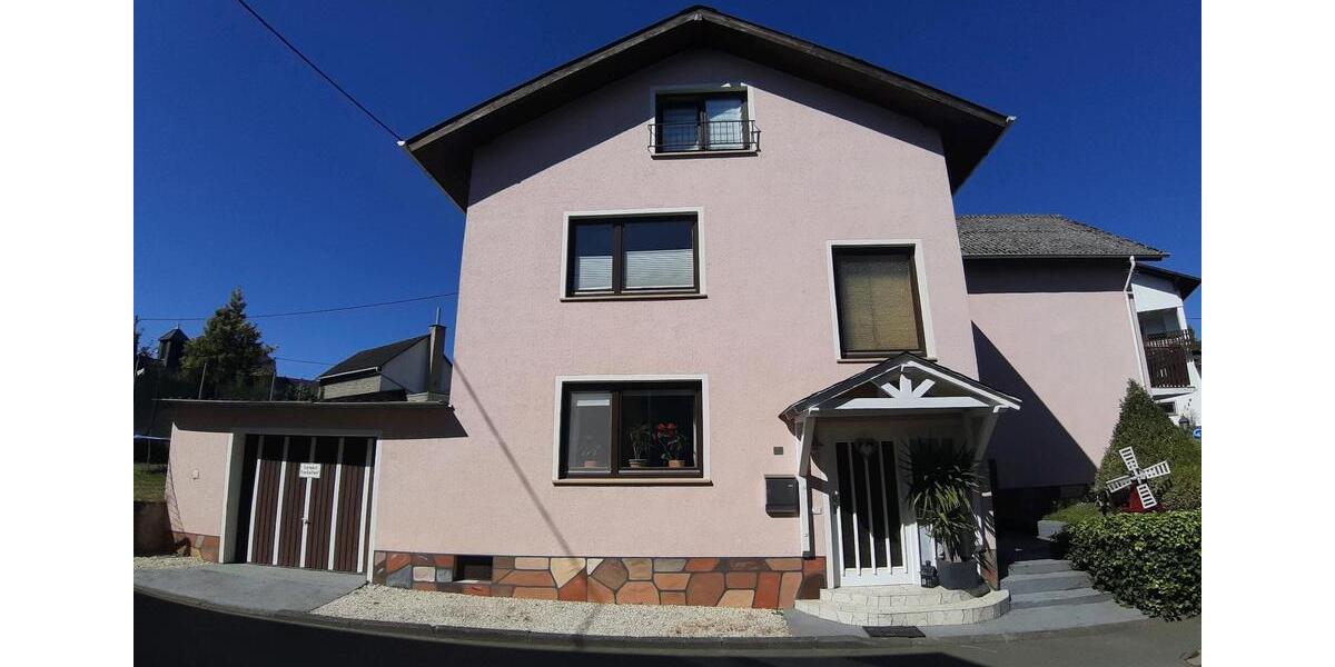 Einfamilienhaus Singhofen - 8 Zimmer, 240 m&sup2;, 270.000&euro; | Angebot:27158214