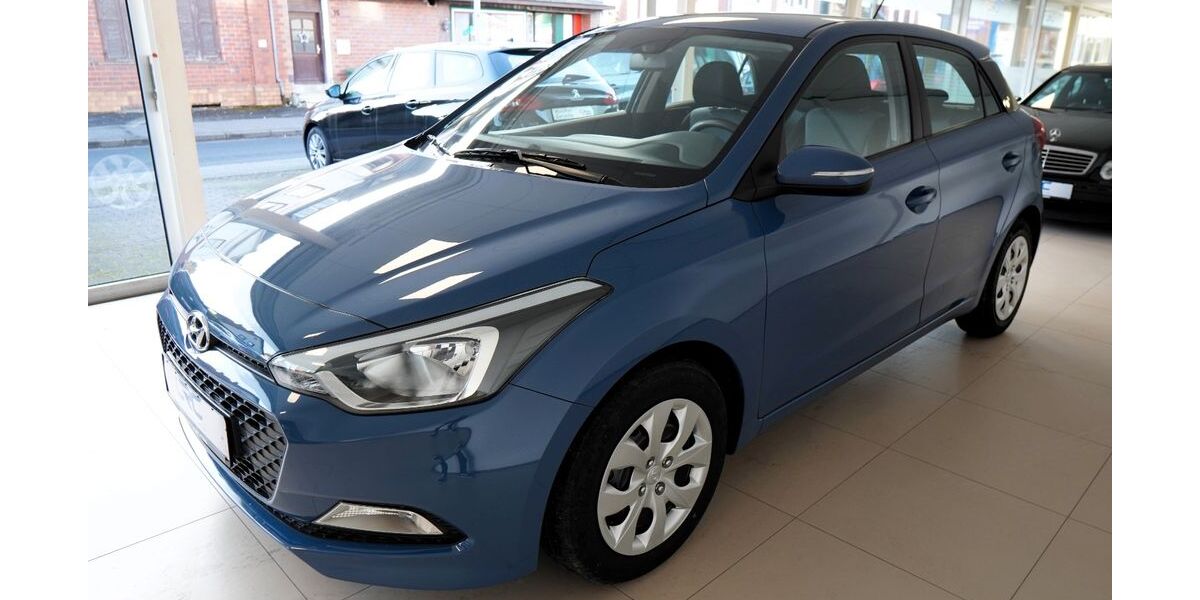 Hyundai i20 27.000 km 11.990 &euro; Ransbach-Baumbach 56235