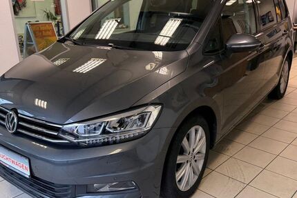 VW Touran 110.476 km 22.400 € Mülheim-Kärlich 56218