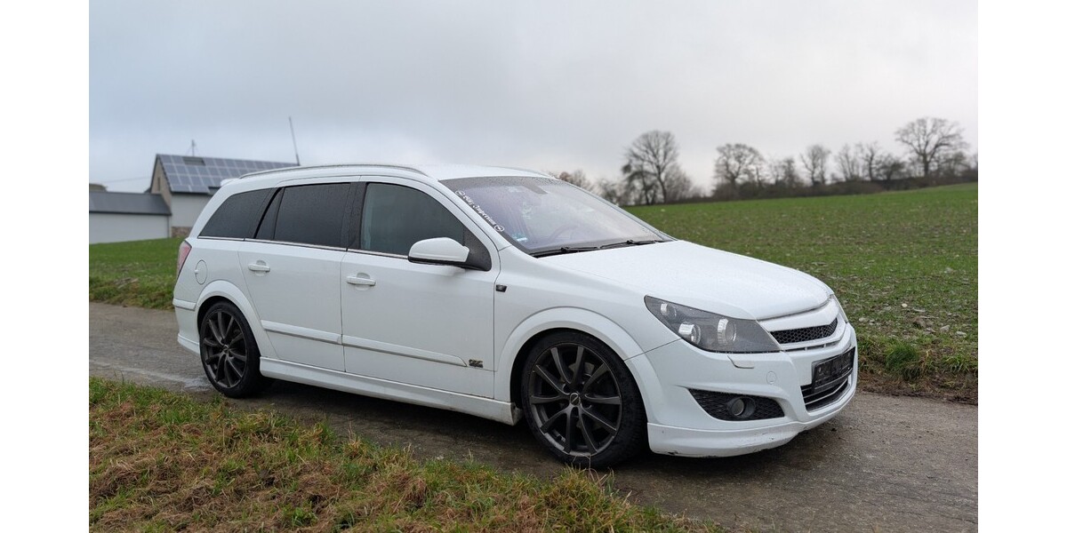 Opel Astra H Caravan 314.650 km 4.000 € Bell 56745