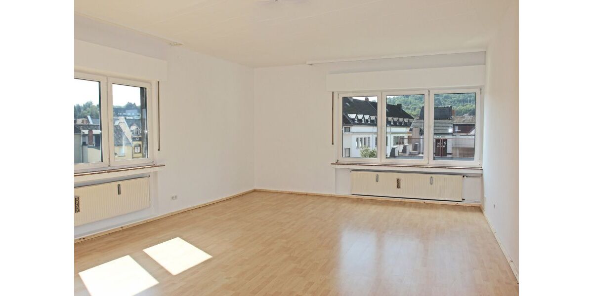 Helle 80qm Wohnung mit uneinsehbaren 10qm Balkon - Etagenwohnung Andernach | Angebot:27128104