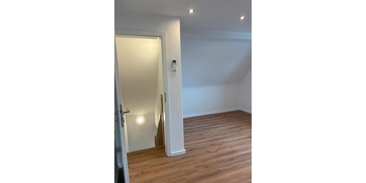 Doppelhaushälfte Andernach - 3 Zimmer, 91 m&sup2;, 1.100&euro; | Angebot:25960450