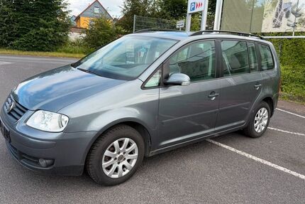 VW Touran 249.000 km 2.200 &euro; Diez 65582