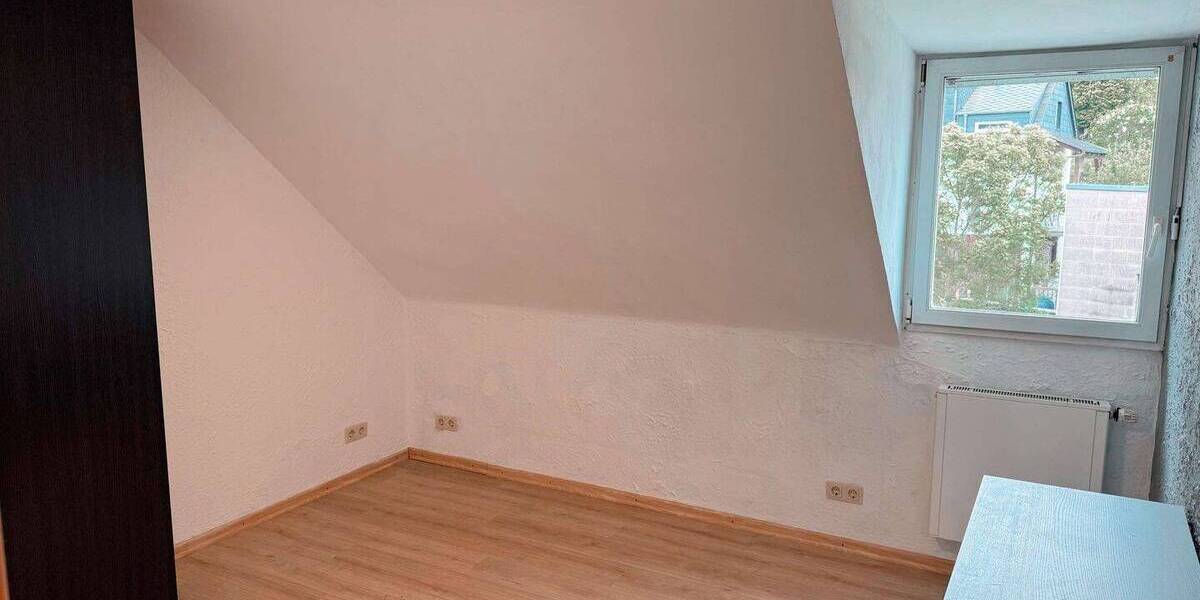 Charmantes und gepflegtes 1-2 Familienhaus in toller Lage 8 zimmer