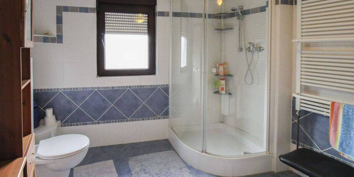 Mehrfamilienhaus, Wohnhaus Leutesdorf - 9 Zimmer, 360.000&euro; | Angebot:26175112
