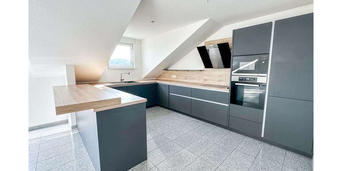 Etagenwohnung Lahnstein - 3 Zimmer, 100 m&sup2;, 990&euro; | Angebot:26287899