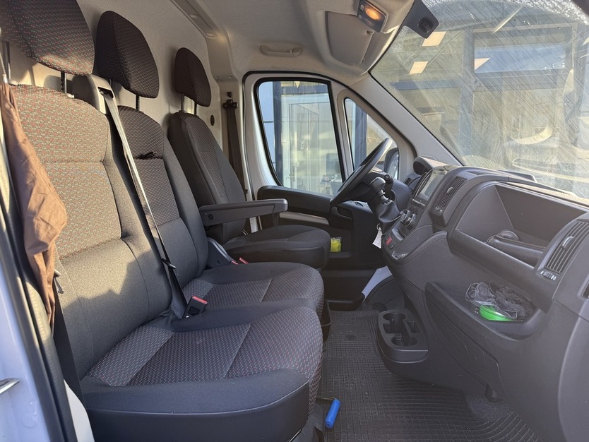 Citroen Jumper Kasten L2 H2 AHK 3,5t voll verkleidet, So 8.900 km 26.990 € Koblenz 56070