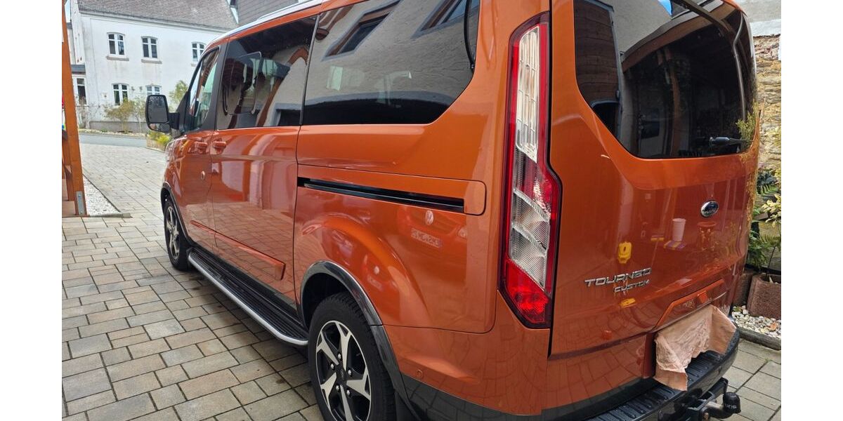 Ford Tourneo Custom 105.000 km 28.500 &euro; Obertiefenbach 56357