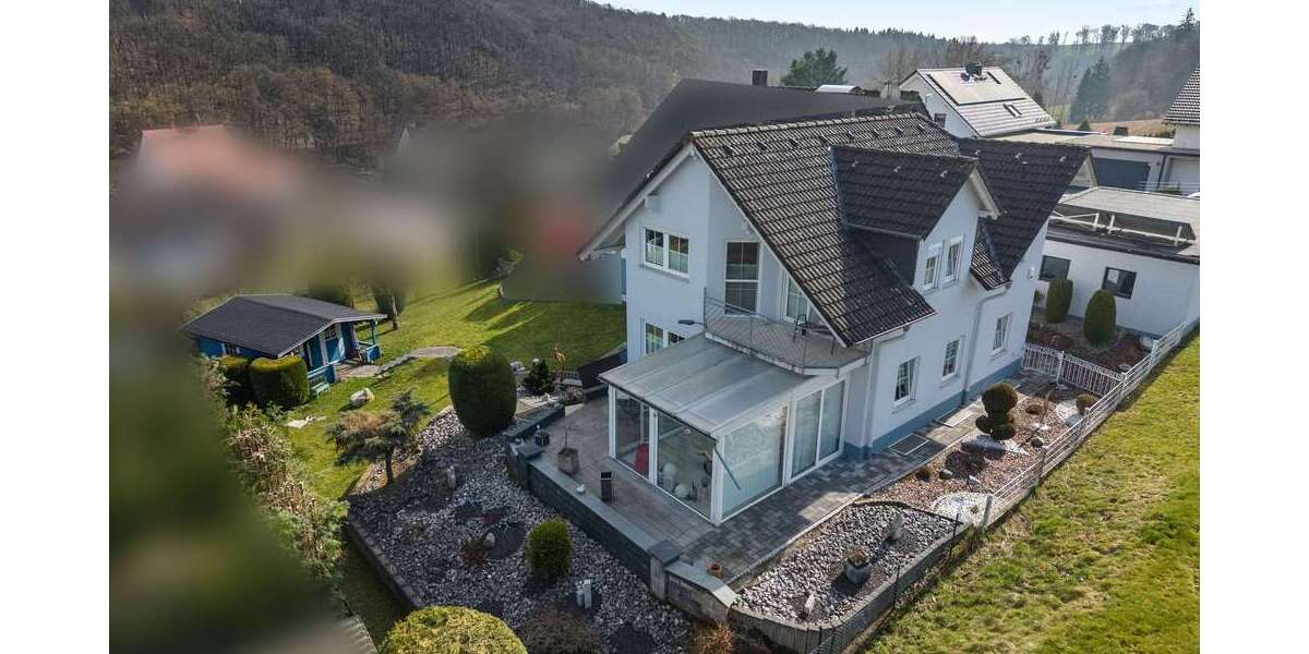 Traumhafte Doppelhaushälfte mit großem Garten, Wintergarten und Sauna - Doppelhaushälfte Hambach | Angebot:25892522