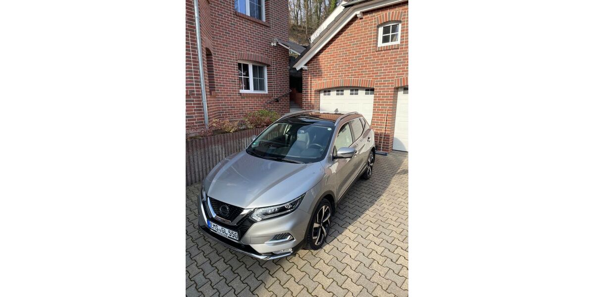 Nissan Qashqai 28.000 km 18.499 &euro; Nassau 56377