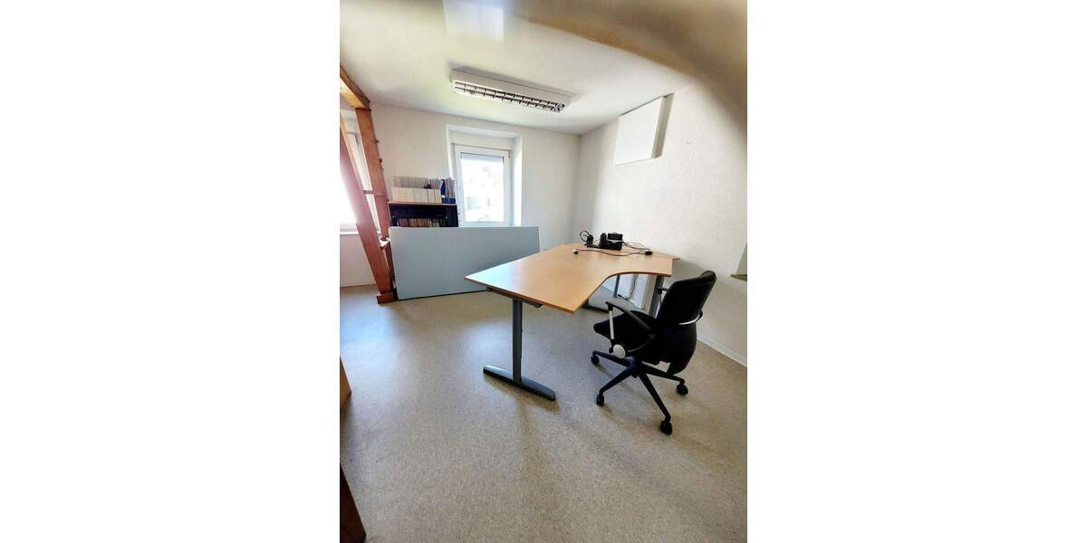 Mehrfamilienhaus, Wohnhaus Höhr-Grenzhausen Grenzhausen - 6 Zimmer, 168 m&sup2;, 209.000&euro; | Angebot:25567292