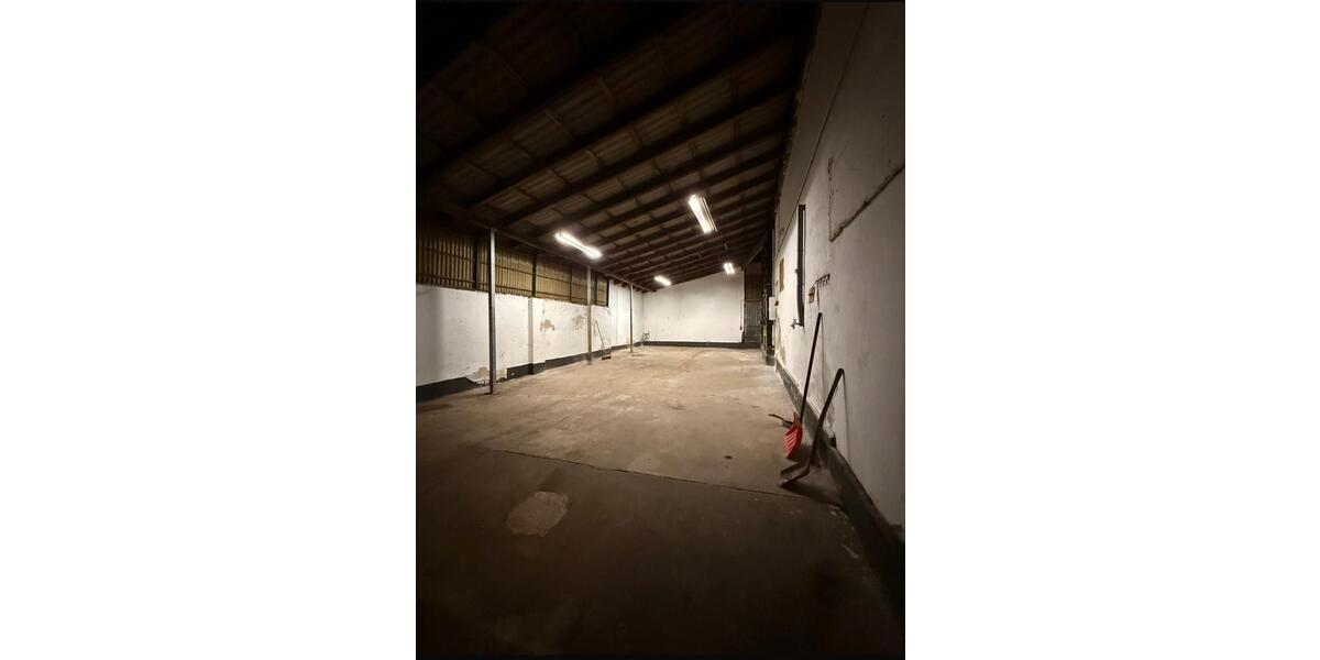 Lagerhalle in Heimbach-Weis zimmer