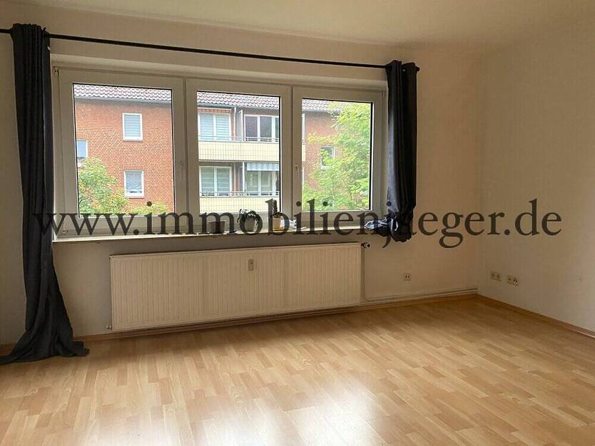 Barmbek-Nord - Vogelgebiet Meisenstraße - gepflegte Wohnung im 2.OG mit EBK, Duschbad - frei