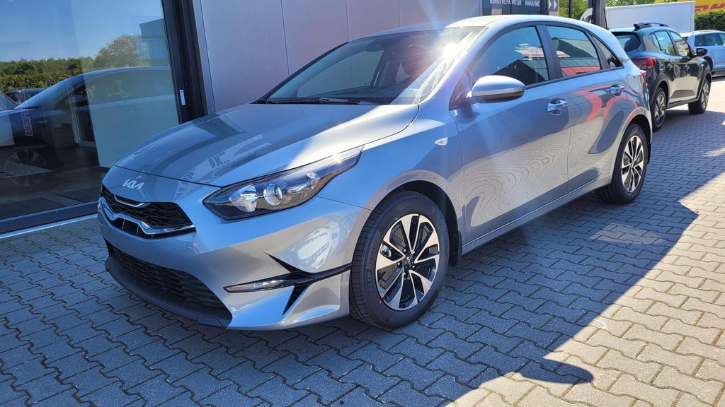 Kia ceed / Ceed 8.990 km 19.990 &euro; Polch 56751