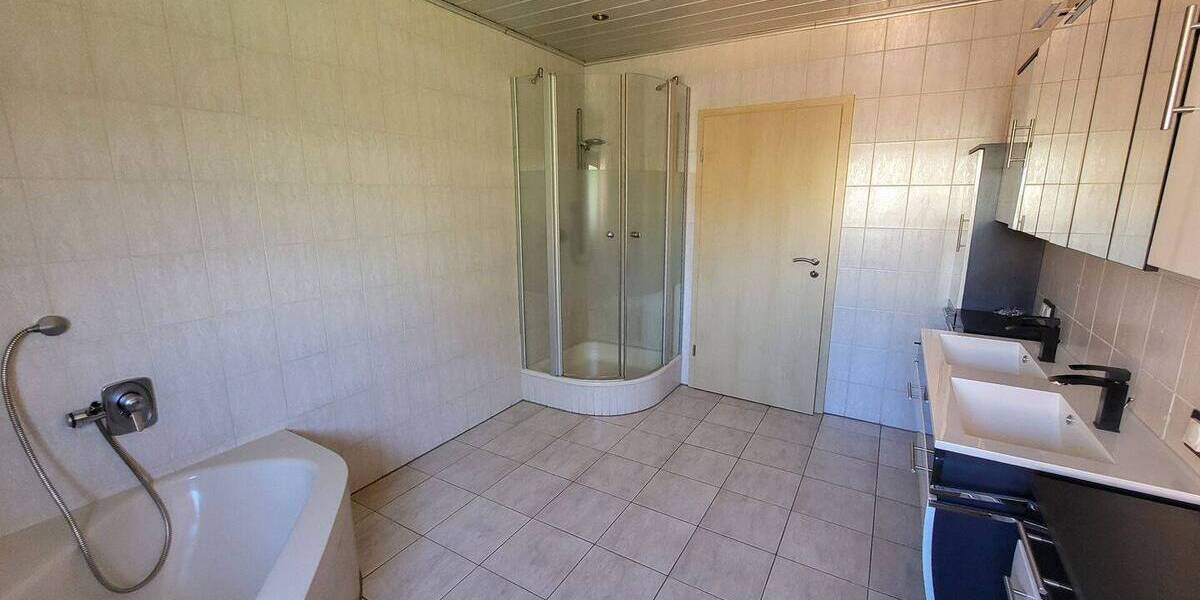 Mehrfamilienhaus, Wohnhaus Niederelbert - 1 Zimmer, 236 m&sup2;, 390.000&euro; | Angebot:26202046