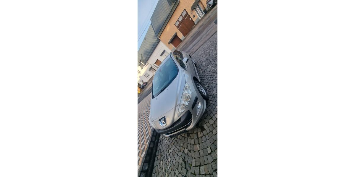 Peugeot 308 85.000 km 2.700 &euro; Koblenz 56072
