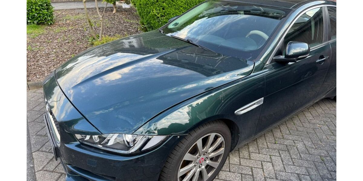 Jaguar XE 194.000 km 5.700 &euro; Mayen 56727