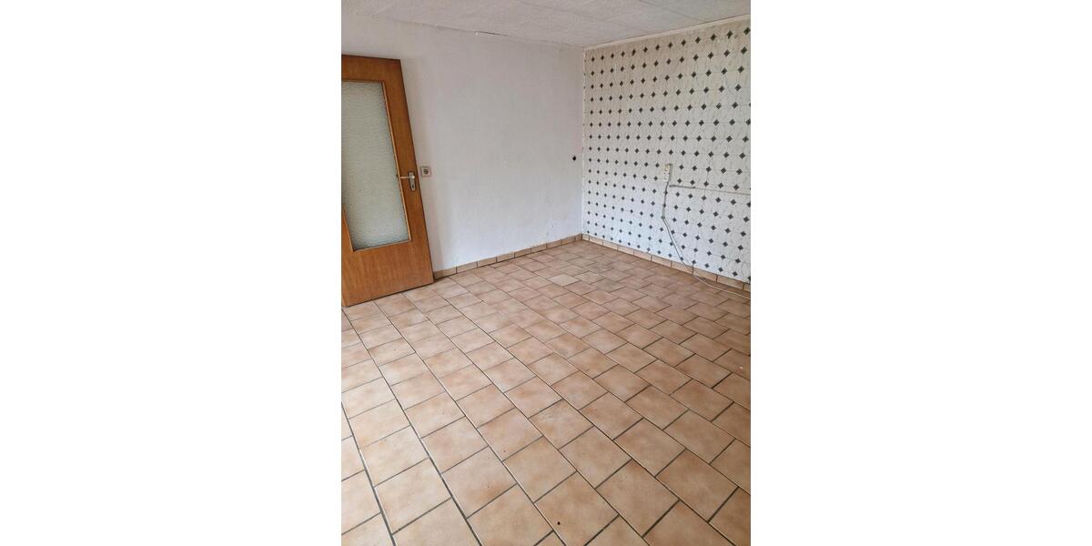 Erdgeschoßwohnung Selters (Westerwald) - 2.5 Zimmer, 80 m&sup2;, 600&euro; | Angebot:26398555