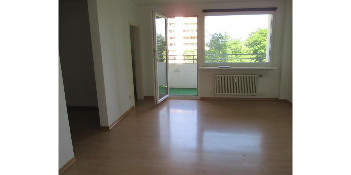 Hier wird frisch für Sie saniert! Schöne-Wohnung mit Balkon und Panorama Aussicht 1 zimmer