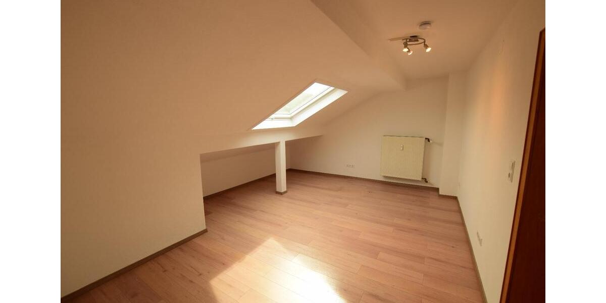 Dachgeschoßwohnung Koblenz Horchheim - 3 Zimmer, 65 m&sup2;, 700&euro; | Angebot:26435810