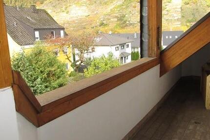 DieblichMosel: 3 ZKB-Wohnung mit zwei Balkone und Garage. 3 zimmer