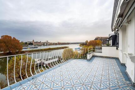 Über den Dächern direkt am Rhein! 5 zimmer