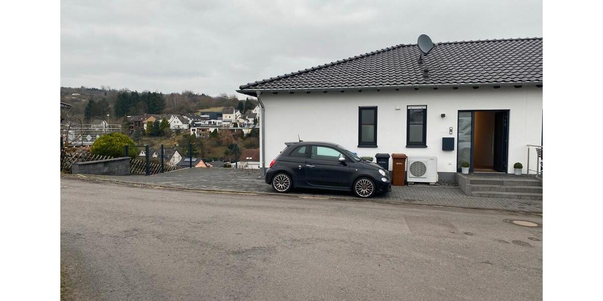 Modernes Einfamilienhaus mit Weitblick 4.5 zimmer