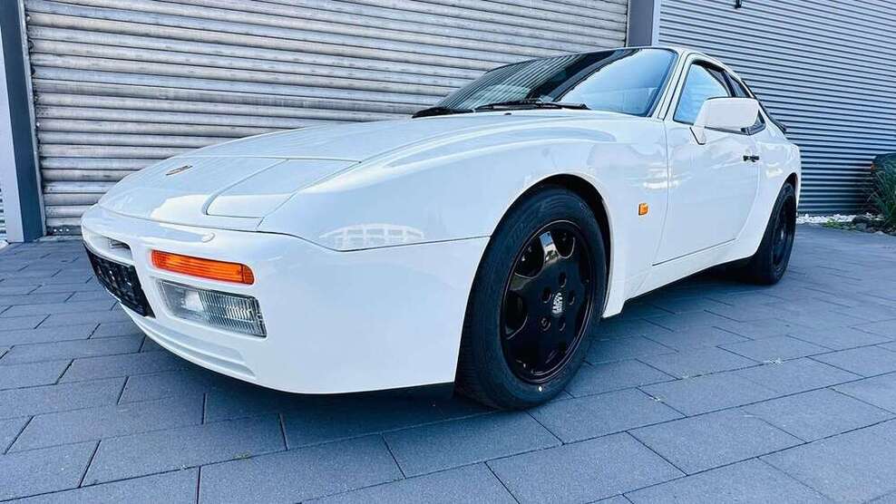 Porsche 944 103.000 km 28.950 € Andernach 56626
