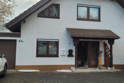 Maklerfrei, 2. Baureihe, 3 Kellerräume, Erdgeschoss, Garten 4 zimmer