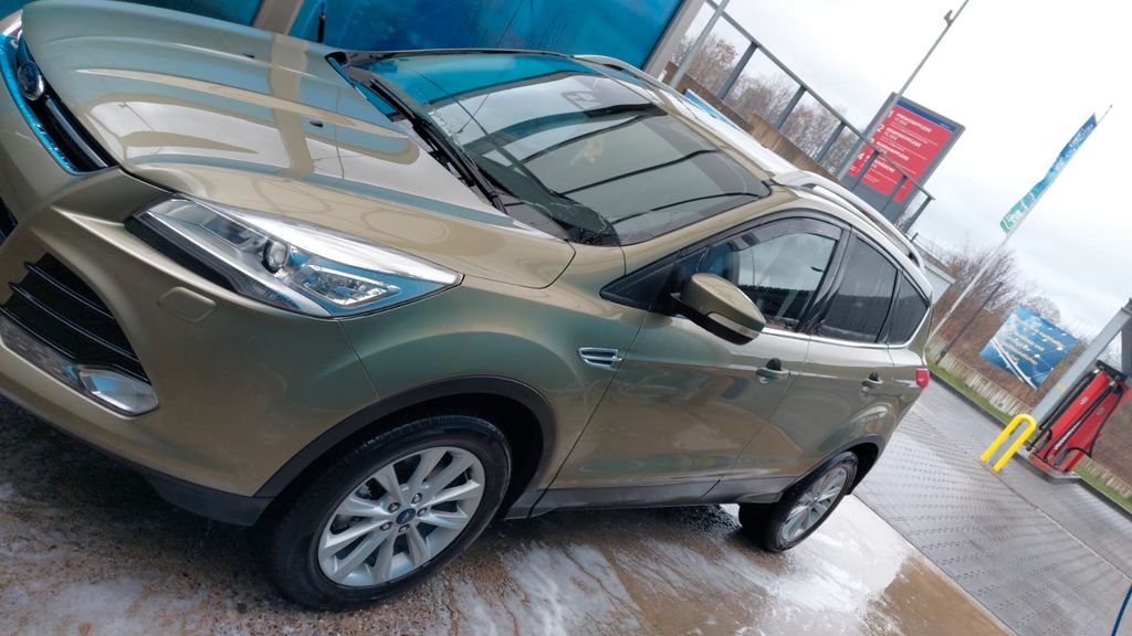 Ford Kuga 112.000 km 12.500 &euro; Montabaur 56410