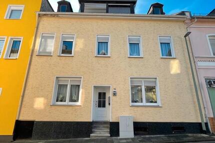 Haus Bad Ems - 7 Zimmer, 180 m&sup2;, 270.000&euro; | Angebot:26163684